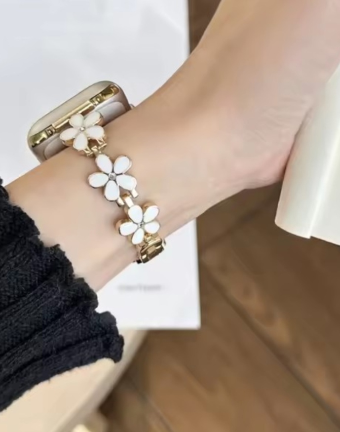 Luxury Life Flower Comfort Style Smart Watch Band Jewelry Bracelet